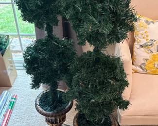Pre - Lit Topiaries