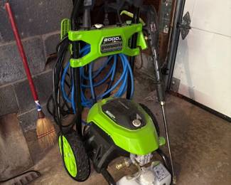 Greenworks 2000 PSI electric pressure washer