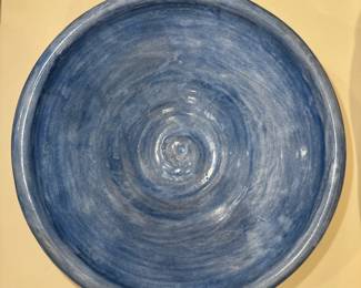 blue ceramic bowl