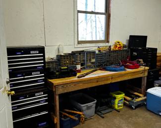 Duracraft Pro Tool boxes (Complete Set of 3); Storehouse tool boxes, (complete set of 3); misc hand tools