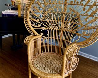 The best 1940s peacock chair in MINT condition
