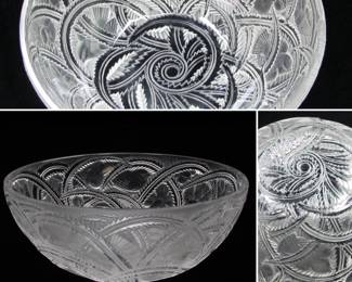 Vintage Signed Lalique Crystal Art Glass "Pinsons" Finches 9 1/2" Diameter Bowl Finches Nestled Among Bending Fern Fronds France Excellent