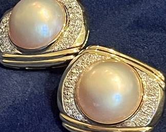 Pearl and diamond earrings