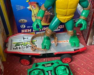 TNMT Battery Op Skateboard