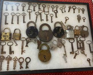 Lock and Skeleton Key Display