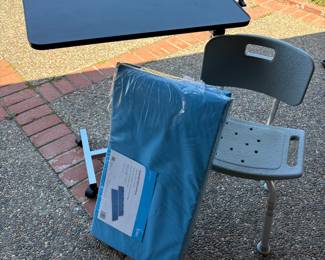 Desk/chair
