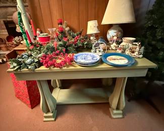 I love this library table! It’s painted green, but I’m guessing it’s tiger oak under that