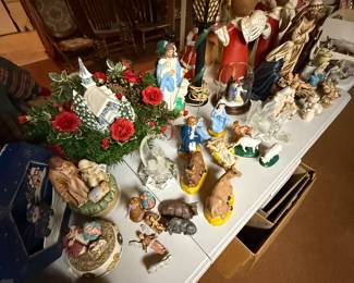 Many manger sets