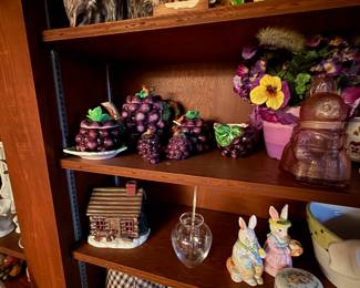 I love that grape tea service