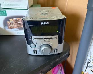Nice of the RCA radio works perfect. We used it all week.