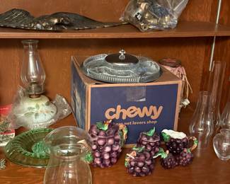 Great pictures from the day we got the keys! The basement is STUFFED with everything from vintage Christmas, Pottery, figurines and MORE!