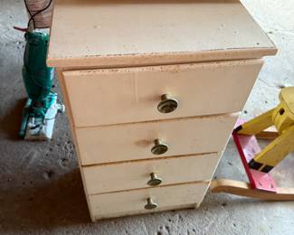 A cute little garage dresser