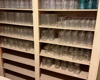 Great pictures from the day we got the keys! Now i the basement! Here is the CANNING KITCHEN! So absolutely neat and clean! Everything you need to start canning! EVEN THE STOVE!