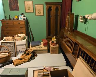 Bedroom Set 1, King Size Craftmatic Bed, No Mattresses. Headboard, Dresser, Chest of Drawers and 2 Night Stands. Mess not included.