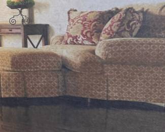 Broyhill Brand Oversized Chair w/Matching Ottoman