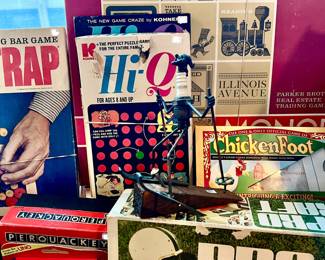 VINTAGE MONOPOLY. WHAT A FUN GIFT!