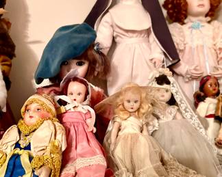 STORYBOOK DOLLS.