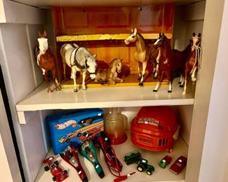 BREYER HORSES.
