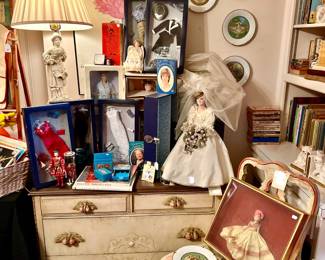 PRINCESS DIANA DOLL WITH CHANGE OF CLOTHING.