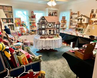 Packed out toy room!