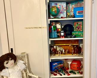 THE OTHER HALF OF THE DOLL ROOM IS FULL OF VINTAGE TOYS!