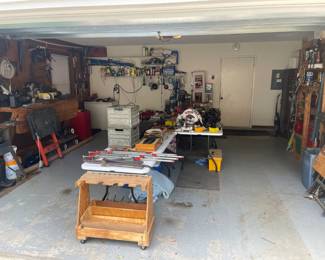 Garage full of tools !