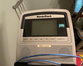 LIKE NEW Nordic Track elliptical