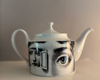 Fornasetti Teme E Variazioni N. 21 White/Black Teapot. Photo 2 of 2.