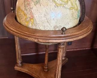 Reglogie Traditional Walnut base floor heirloom globe.