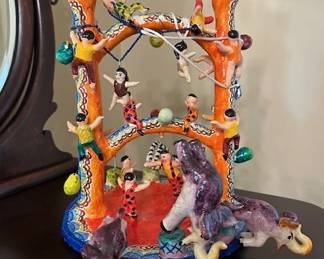 Mexican sculpture of the circus.