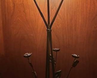 3 Rose and bronze table lamp.