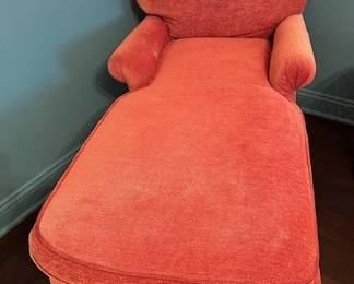 Lovely tassled settee.