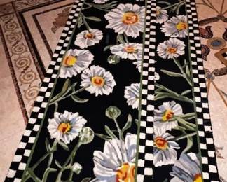 MacKenzie Childs Daisy runner, 2'6"x8'