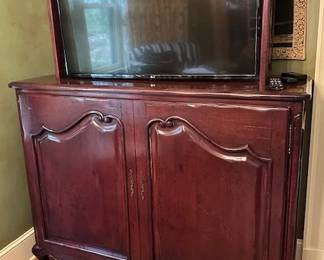 Mahogany television cabinet (motorized by remote).