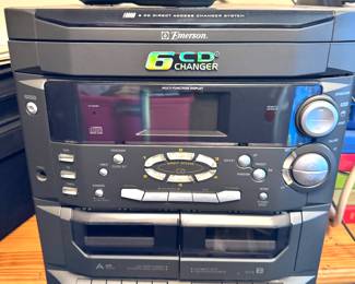 Emerson, six CD changer