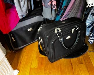 Samsonite carry on bag