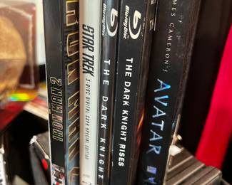 Star Trek Blue-Ray DVD ; The Dark Knight; The dark knight rises; Avatar,