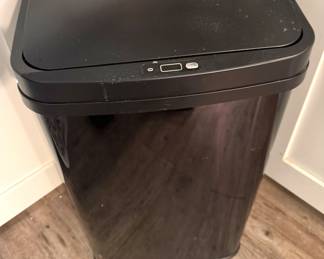 Nine Stars Motion Sensor Trash Can