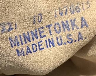 Minnetonka leather boots size 10