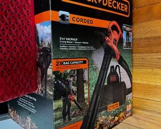 Black Decker leafs blower