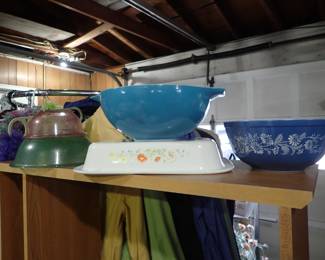 Vintage Pyrex.