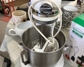 Heavy Duty KITCHENAID mixer