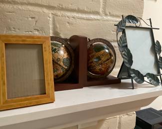 Bookends, frames