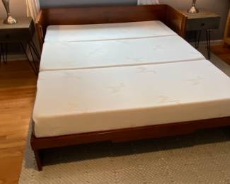 Murphy bed
