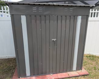 Utility storage shed