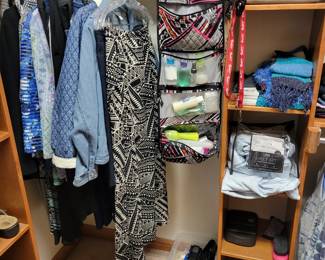 Women's clothing. Dresses, blouses, shoes, sweaters, and more!