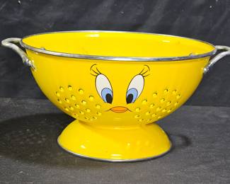 Warner Brothers Tweety Bird Enameled Colander
