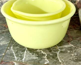 Hamilton Beach Vaseline Glass Mising Bowls