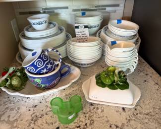 Corelle Old Town Blue Onion Dining Set