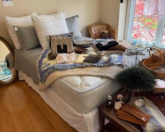 Full Size Bed Frame, Full Size Mattress with Boxspring